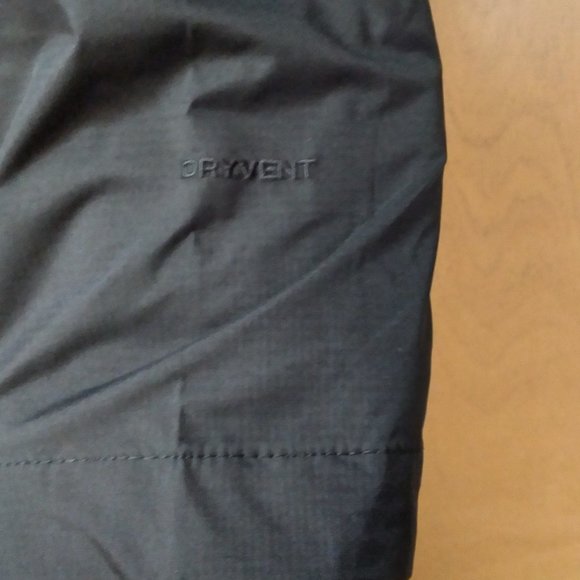 🆕The North Face Women's Venture Parka, XS and SM - TNF Black, Brand NEW, Auth. - Picture 4 of 6